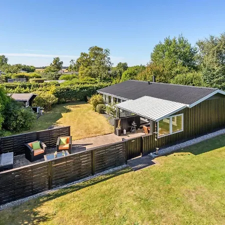 Holiday home Savina - From The Sea In Ne Jutland By Interhome Hadsund