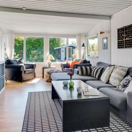 Holiday home Savina - From The Sea In Ne Jutland By Interhome